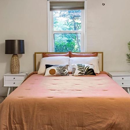 Cozy Buckhead Suite - Great Area, Free Easy Parking, Near Shops And Restaurants Ατλάντα Εξωτερικό φωτογραφία