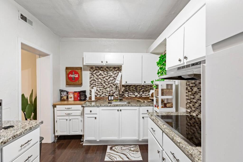 Cozy Buckhead Suite - Great Area, Free Easy Parking, Near Shops And Restaurants Ατλάντα Εξωτερικό φωτογραφία